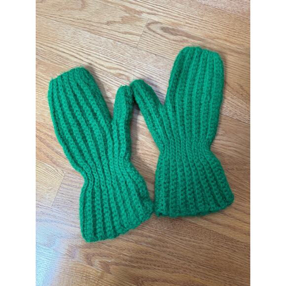 Vintage Green Mittens, Kelly Green Knit Crochet Mitts, 60s 70s, Grandma Style - Picture 1 of 6